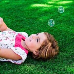 Césped Residencial para Niños